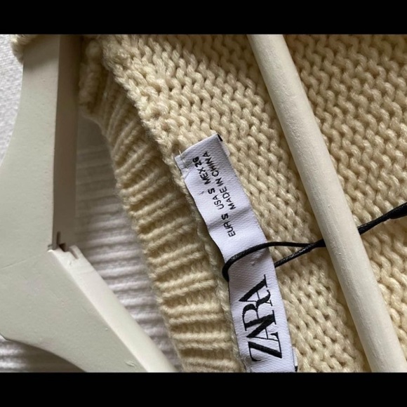 Beautiful Zara cropped cardigan with ruffle details xs - Picture 3 of 5